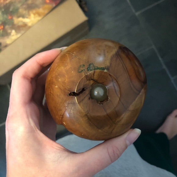 Vintage Burlwood Signed Bud Vase - Picture 7 of 8